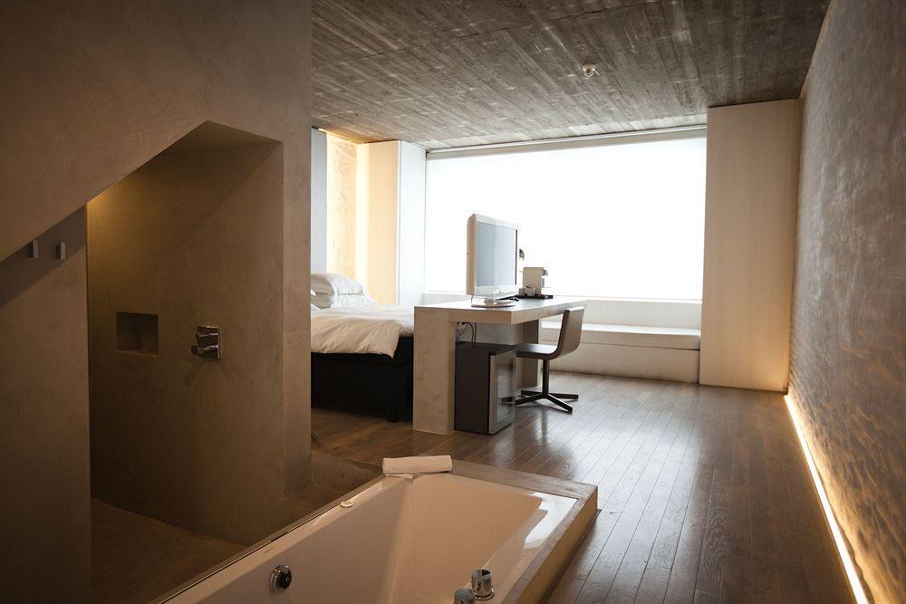 Pilar Hotel
